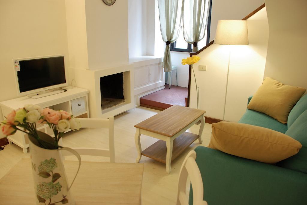 Palazzo Velli Suites Рим Номер фото