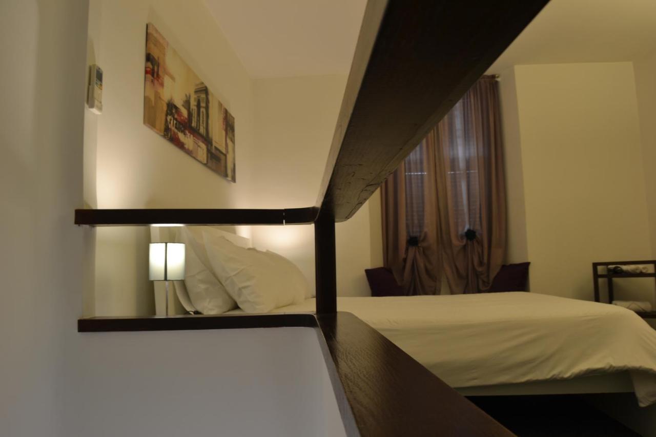 Palazzo Velli Suites Рим Экстерьер фото