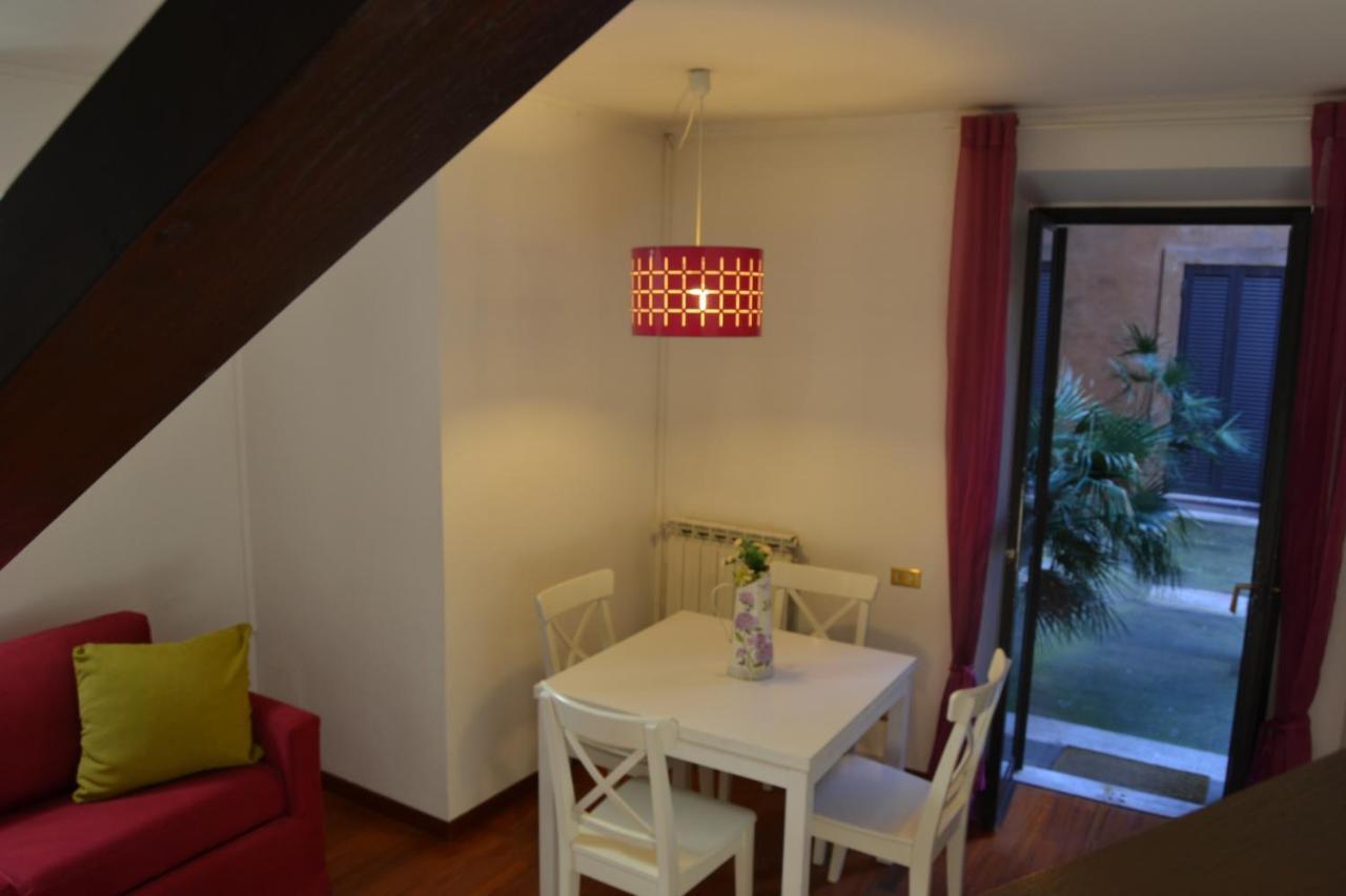 Palazzo Velli Suites Рим Экстерьер фото